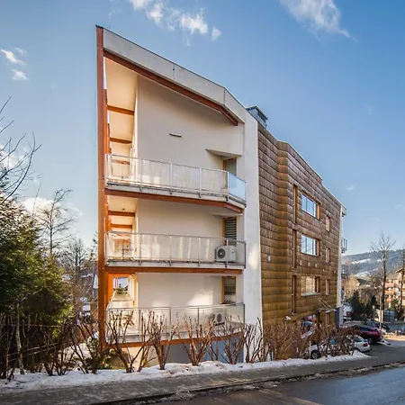 Apartament Szafir *