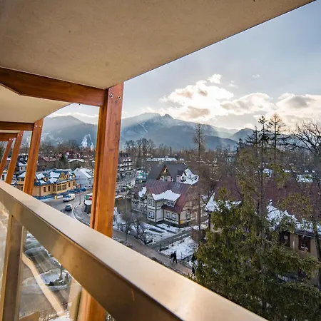 Szafir アパート ザコパネ