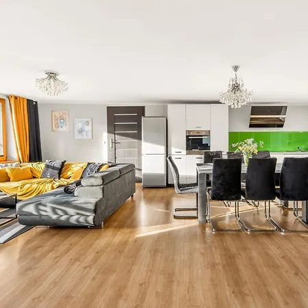 アパート Szafir ザコパネ