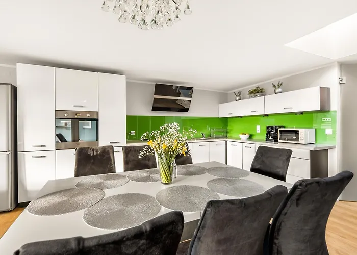 Szafir アパート *